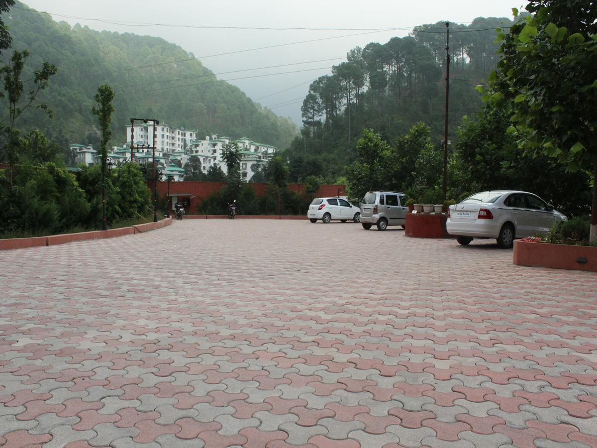 Oyo 2531 Hotel Una Comfort Misty Oak Nainital Eksteriør bilde