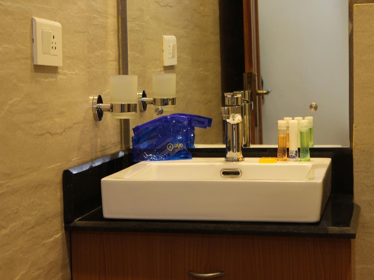 Oyo 2531 Hotel Una Comfort Misty Oak Nainital Eksteriør bilde
