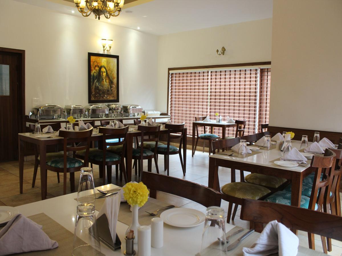 Oyo 2531 Hotel Una Comfort Misty Oak Nainital Eksteriør bilde