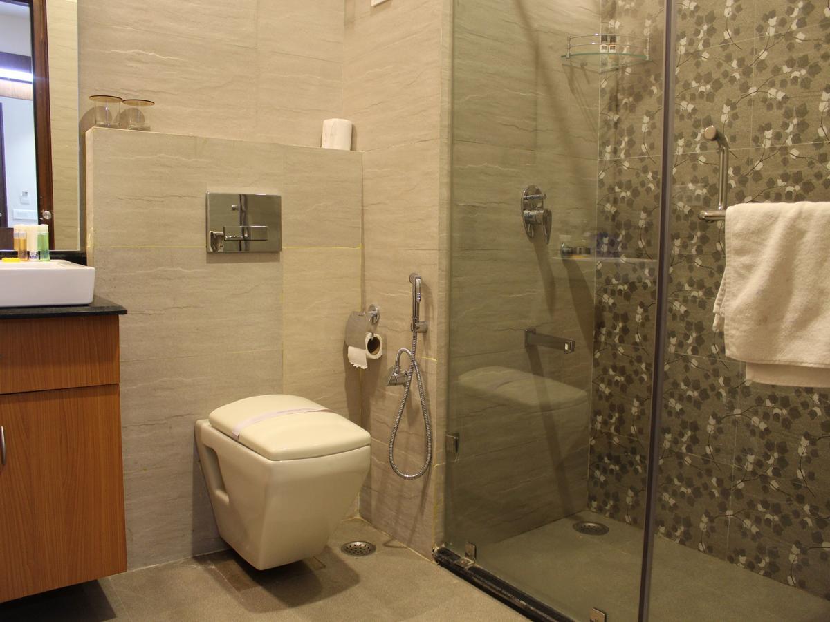 Oyo 2531 Hotel Una Comfort Misty Oak Nainital Eksteriør bilde